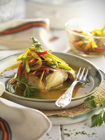 Merluza verduras y salsa de curri  | 