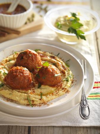 Albóndigas de cordero con hummus | 