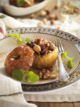 Manzanas al horno rellenas de frutos secos  | 